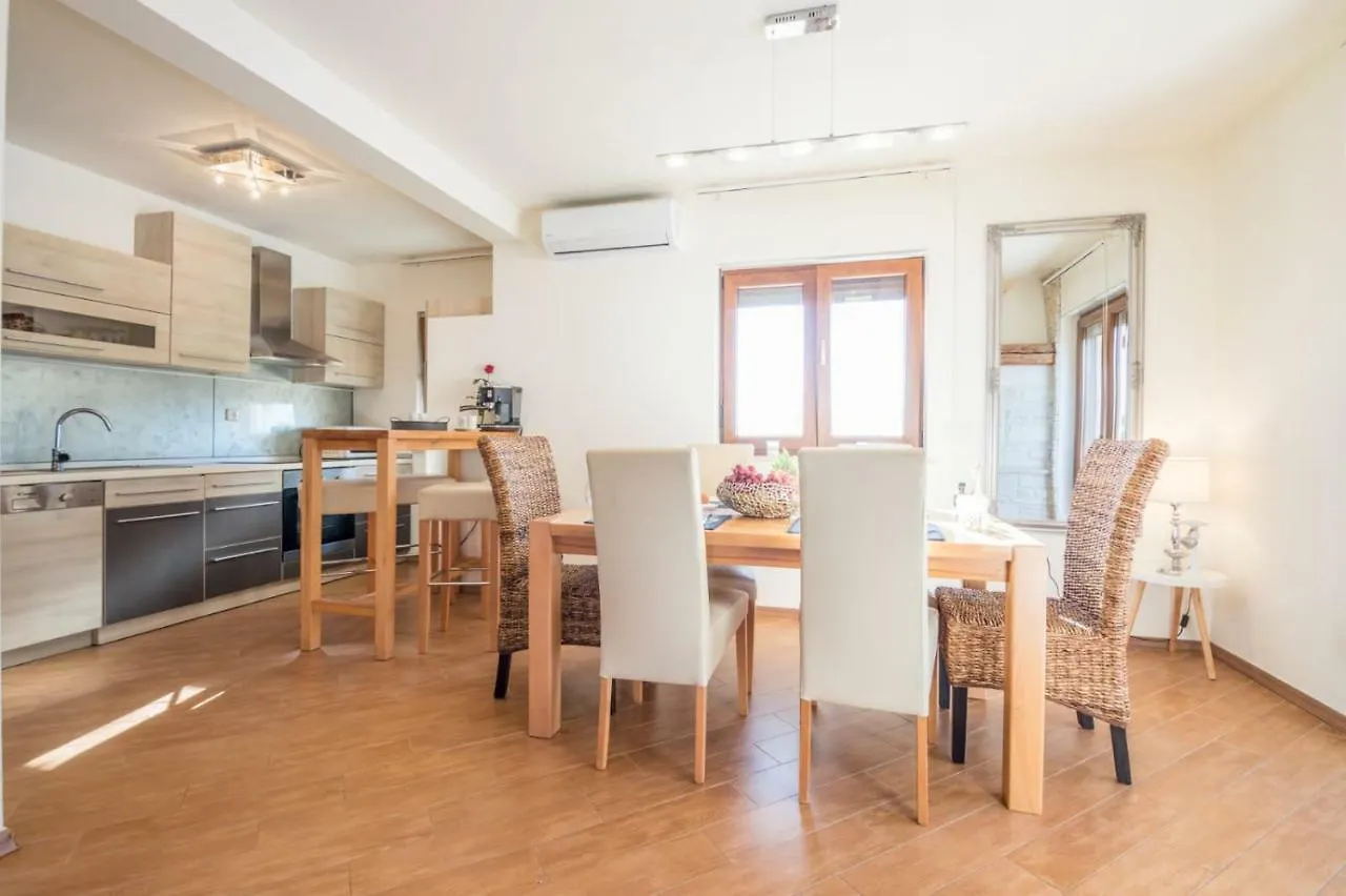 Casa Manera Villa Sarici